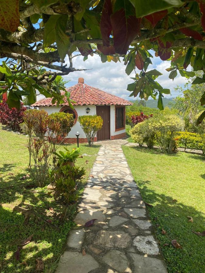 Hotel Campestre La Loma Curiti